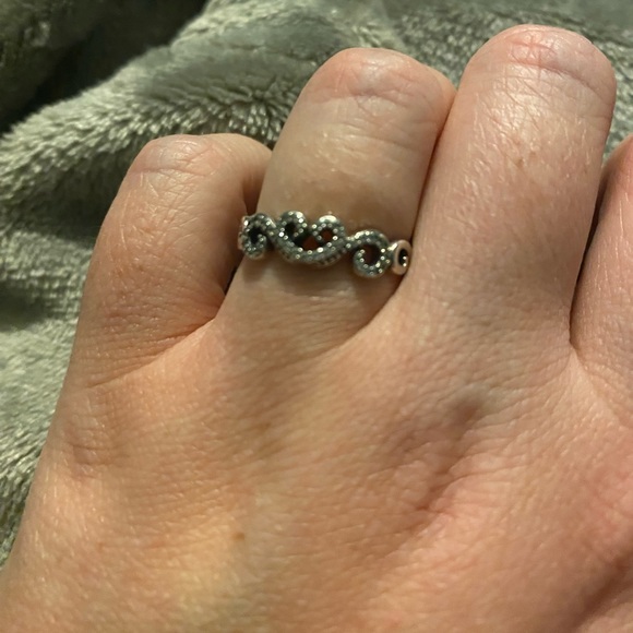 Very Rare Retired Pandora Heart Swirl Band Ring - Brand New Size 6 - Picture 2 of 2